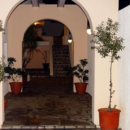 Doreen Suites Kalamaki  Exterior photo
