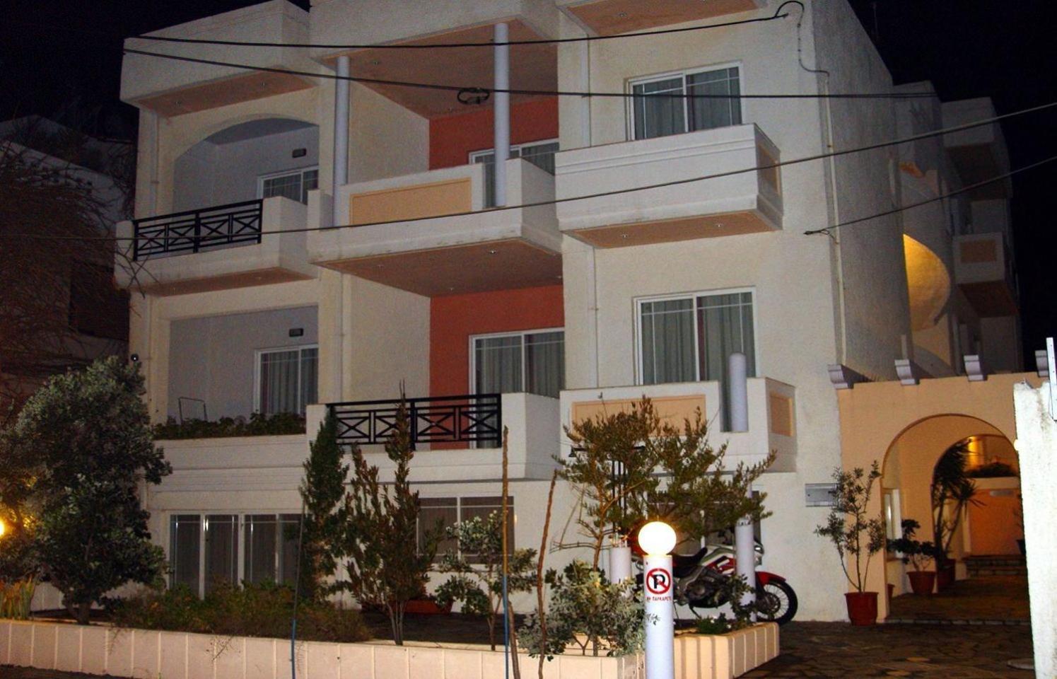 Doreen Suites Kalamaki  Exterior photo